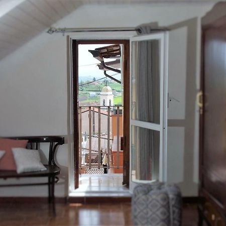 Bed and Breakfast Domus Tua Pietrelcina Exterior foto