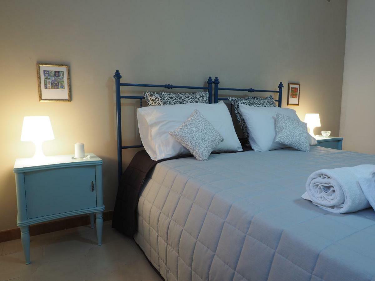 Bed and Breakfast Domus Tua Pietrelcina Exterior foto