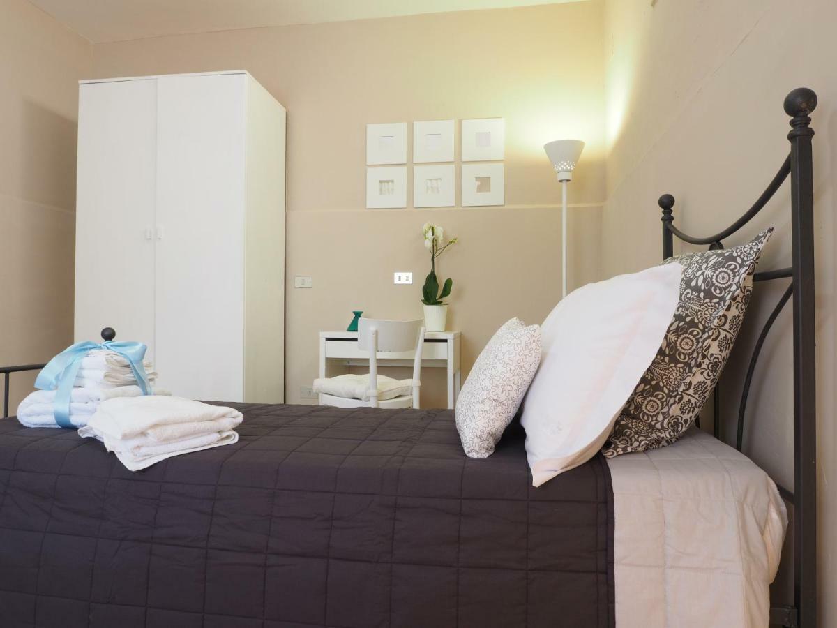 Bed and Breakfast Domus Tua Pietrelcina Exterior foto